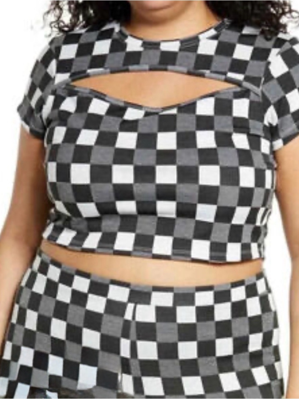 Checkerboard Cutout Crop Top - Black & White